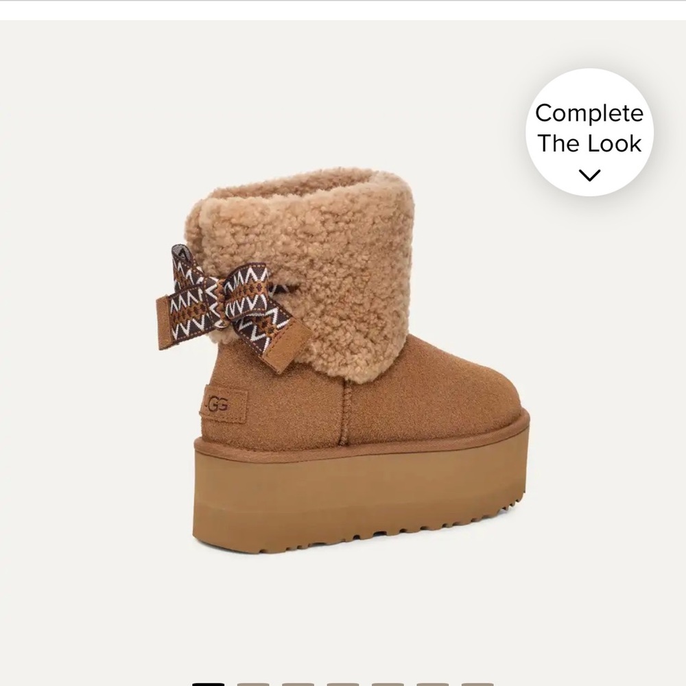 Ugg women’s classic mini maxi curly boots